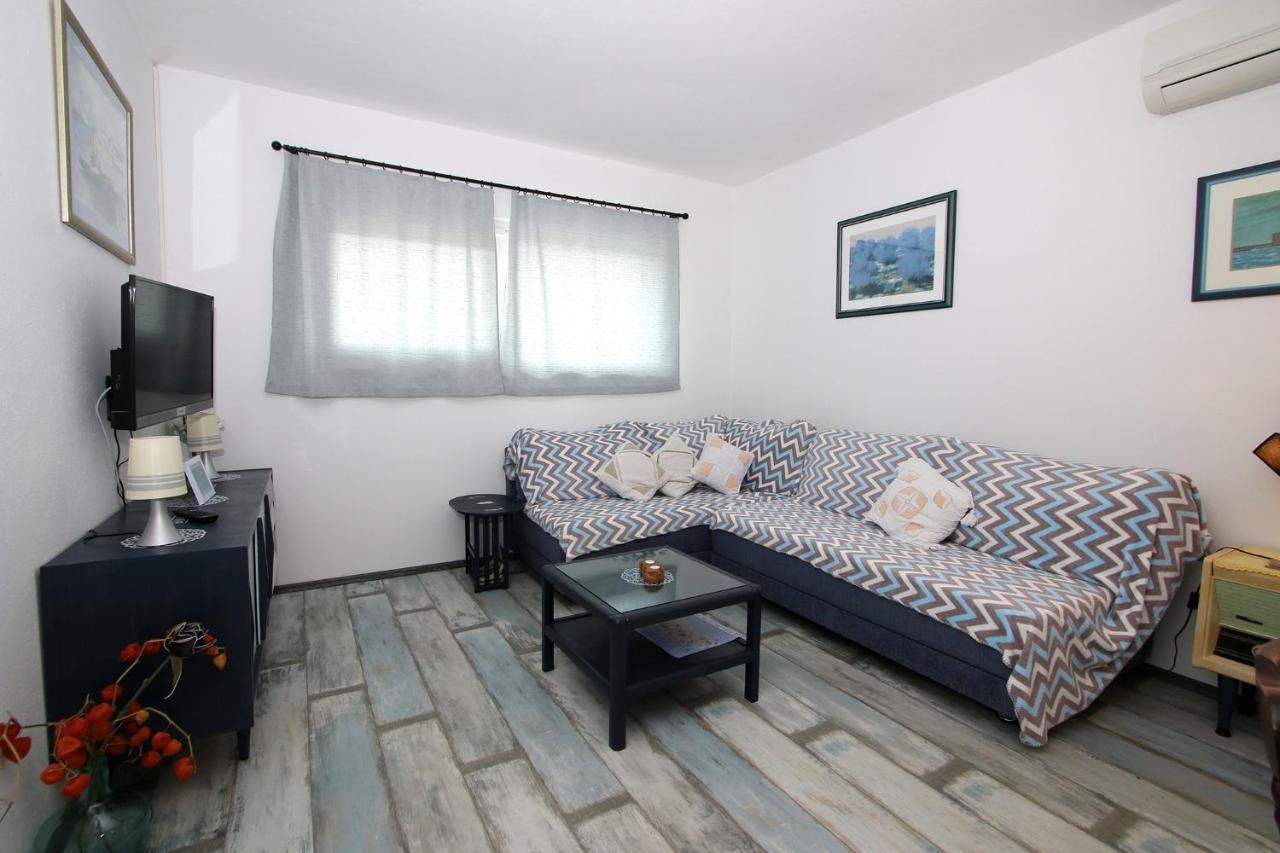 Apartments By The Sea Vinjerac, Zadar - 13811 Posedarje Kültér fotó